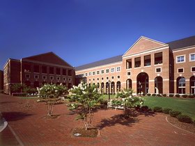 北卡罗来纳大学教堂山分校 University of North Carolina at Chapel Hill