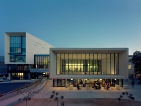 加利福尼亚大学圣地亚哥分校 University of California, San Diego