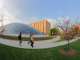 芝加哥大学 University of Chicago