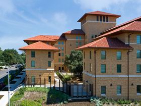 德克萨斯大学奥斯汀分校  University of Texas at Austin