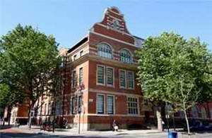 伦敦城市大学 City University，London