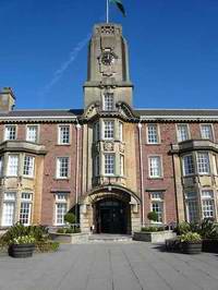 威尔士大学纽波特学院 University of Wales, Newport