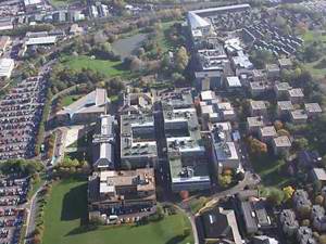 萨里大学 University of Surrey