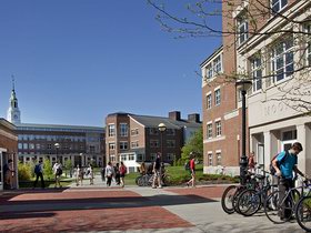 <a href=http://usa.blueskystudy.com/School-161.htm target=_blank>达特茅斯学院</a> Dartmouth College