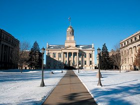 <a href=http://usa.blueskystudy.com/School-7.htm target=_blank>爱荷华大学</a> University of Iowa